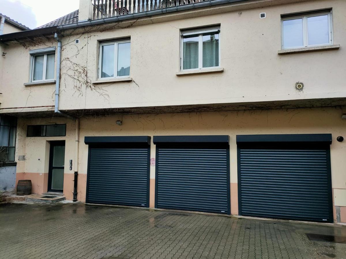 Au Perron Avec Garage Et Balcon A Ribeauville Exterior photo